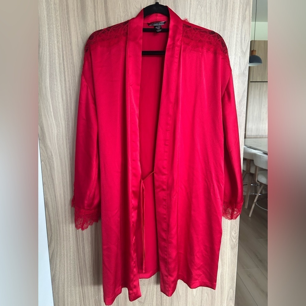 Victoria's Secret Silky Satin Robe XS Small Red Lingerie Valentine Excellent